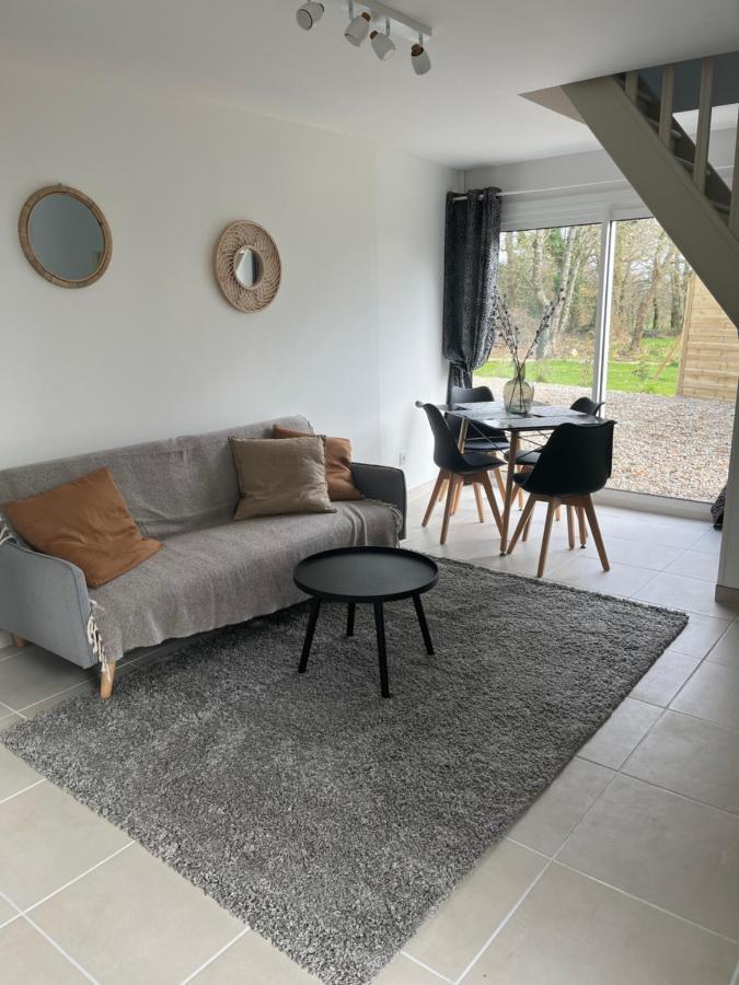 La Petite Maison De Kerguiniou Glomel Exteriör bild