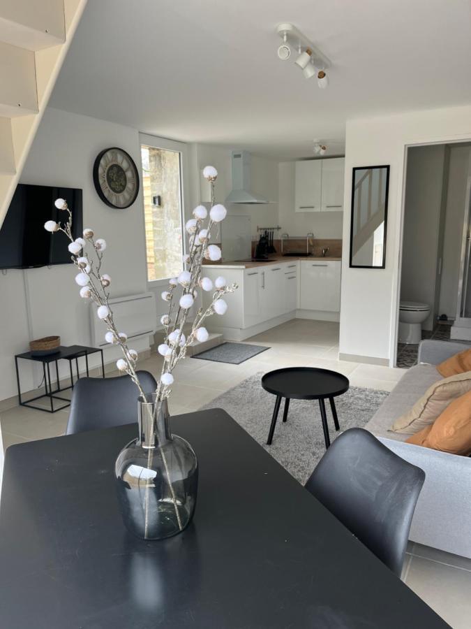 La Petite Maison De Kerguiniou Glomel Exteriör bild