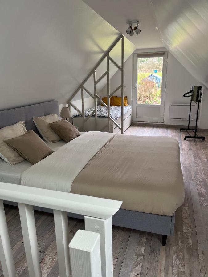 La Petite Maison De Kerguiniou Glomel Exteriör bild