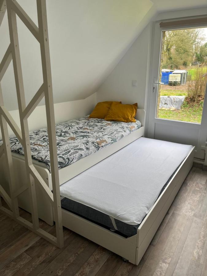 La Petite Maison De Kerguiniou Glomel Exteriör bild